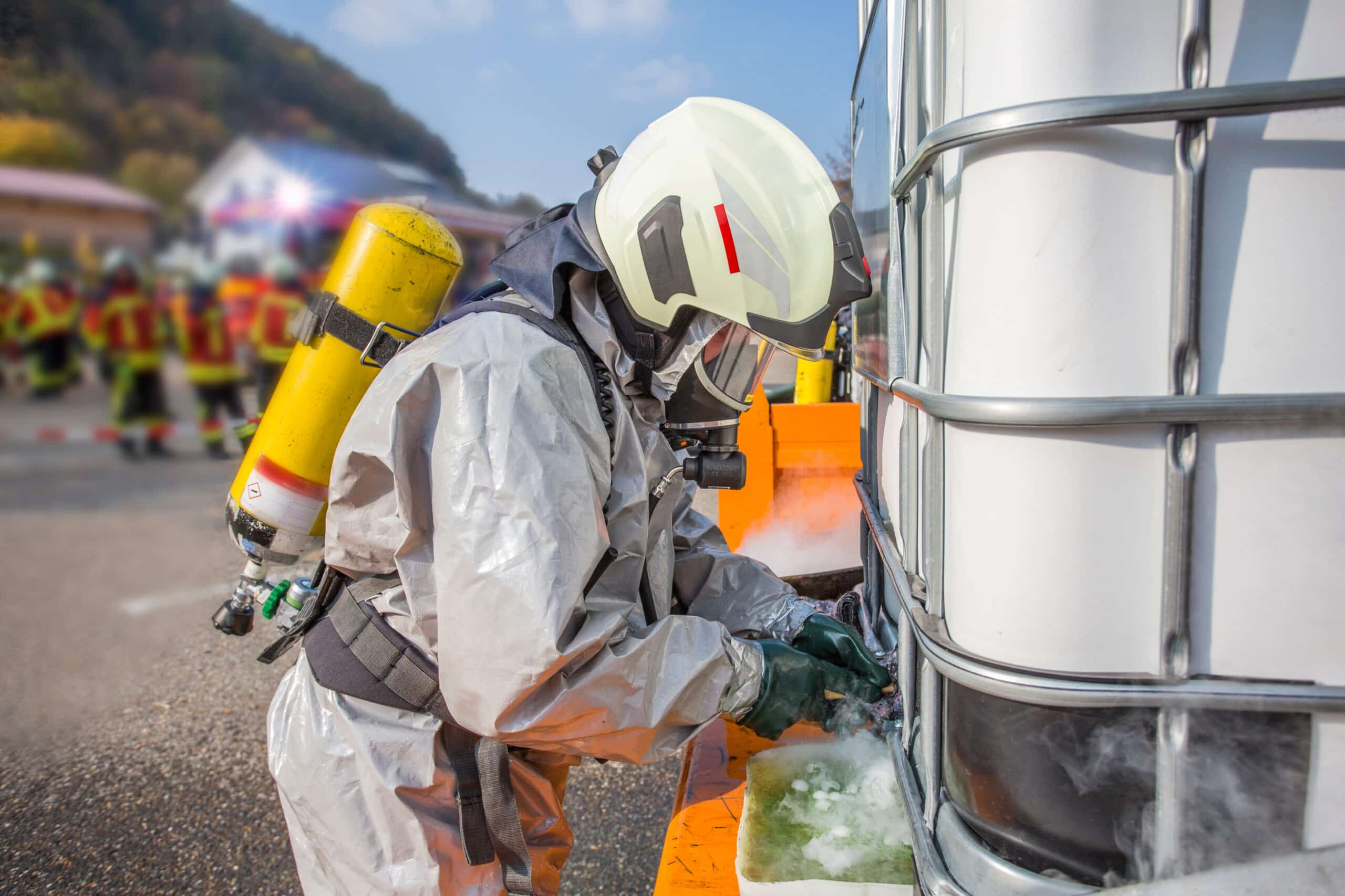 Worker wearing breathing apparatus